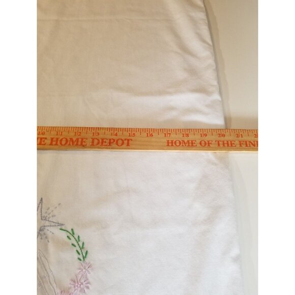 2  Vintage Hand Embroidered Pillowcases Praying Hands Crochet Border - Picture 7 of 10